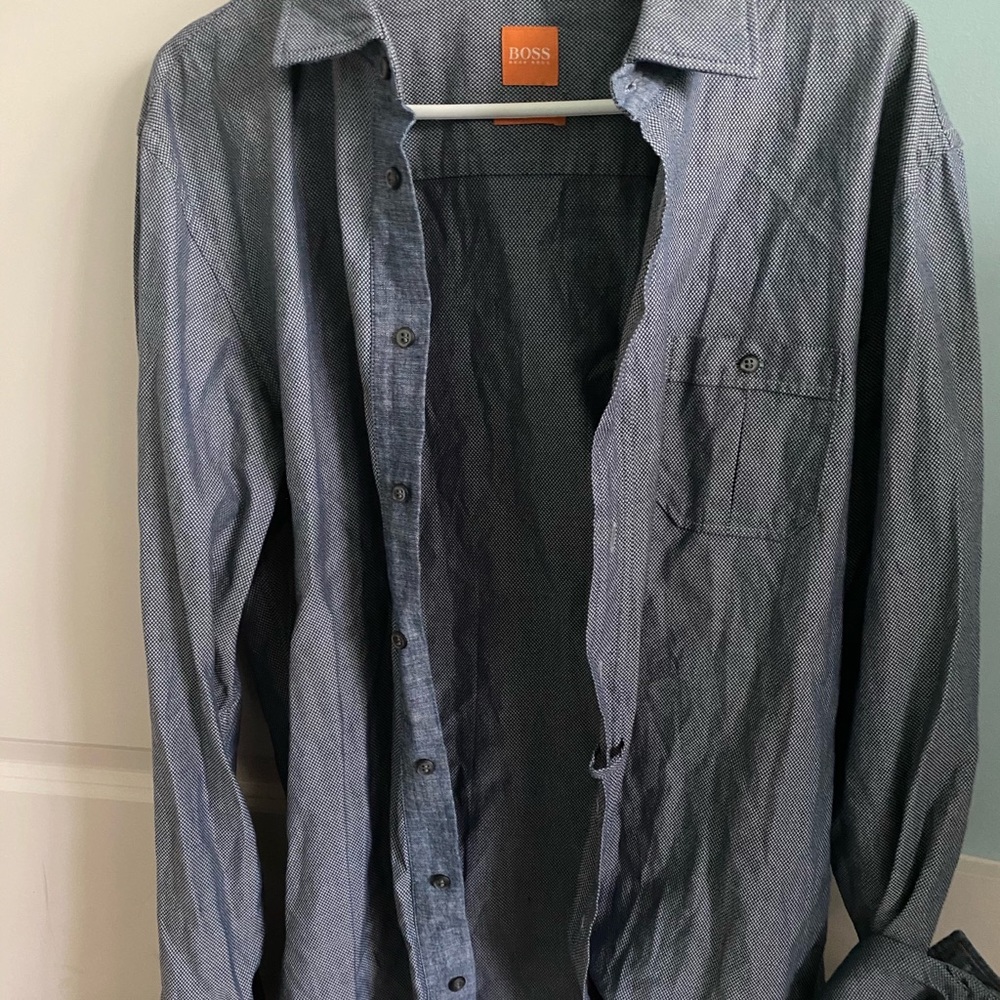 Hugo Boss men’s dress shirt